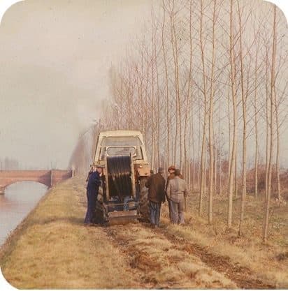 Archivo Massano: tractor en campo